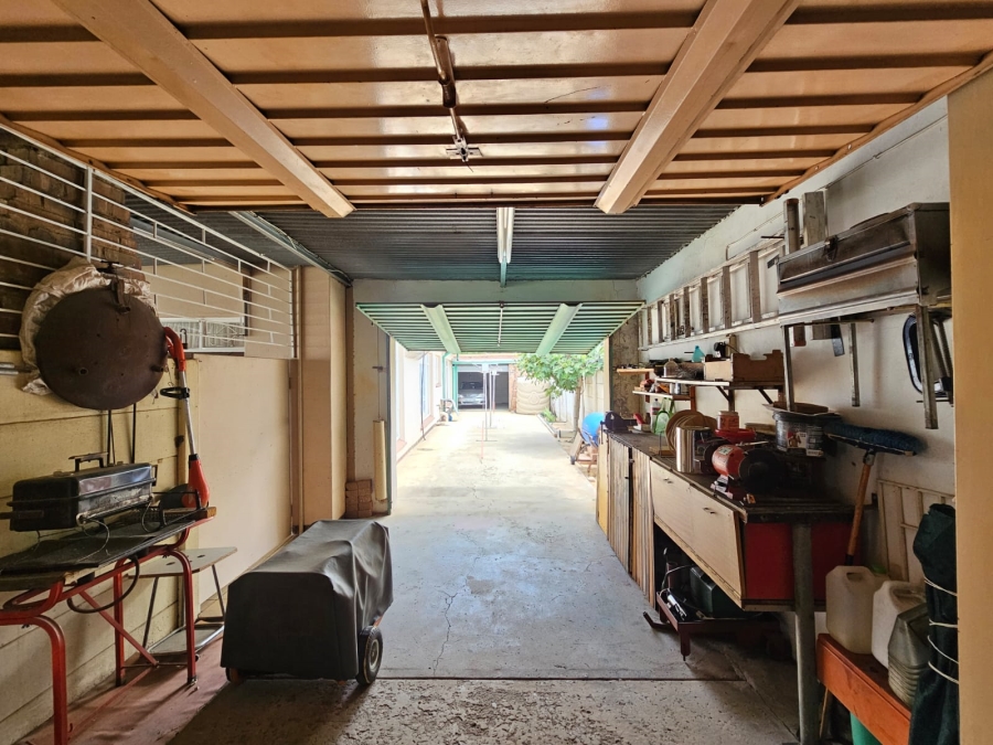 4 Bedroom Property for Sale in Odendaalsrus Free State